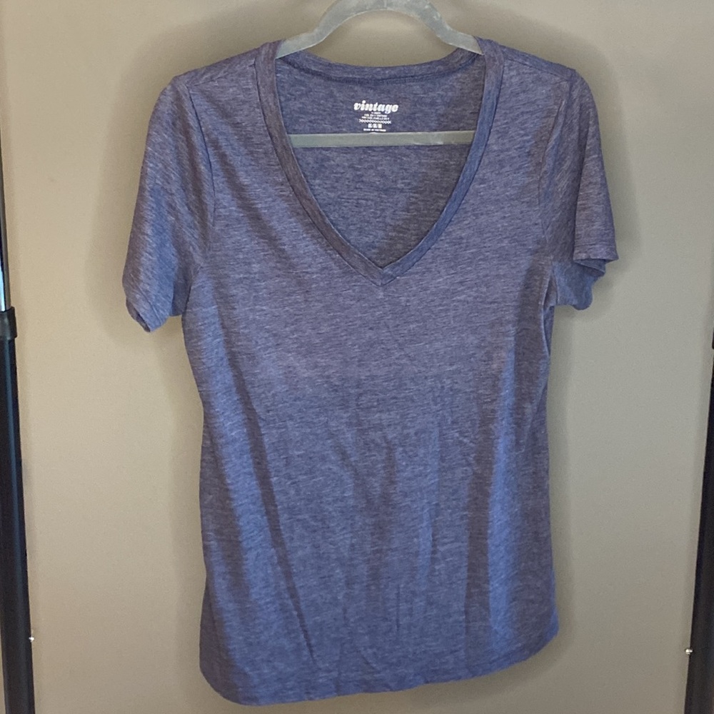 Old Navy V-neck T-shirt
